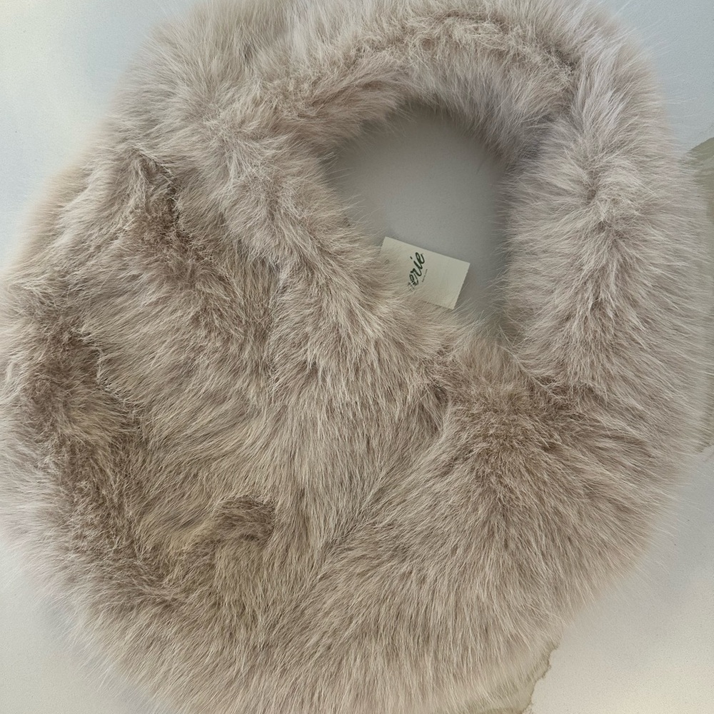 Faux Fur Beige Hand Bag - Aerie - Picture 2 of 5